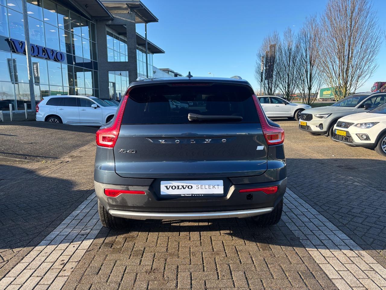 Volvo XC40 T4 Recharge Inscription | Parkeercamera | ACC | Trekhaak |