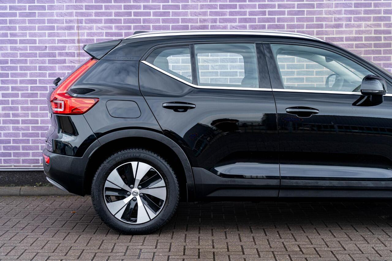 Volvo XC40 T4 Recharge Inscription | Navigatie | Stoelverwarming | Adaptieve Cruise Control | Elek. Achterklep | Camera | Trekhaak | Park Assist | Volvo On Call | 18" LM
