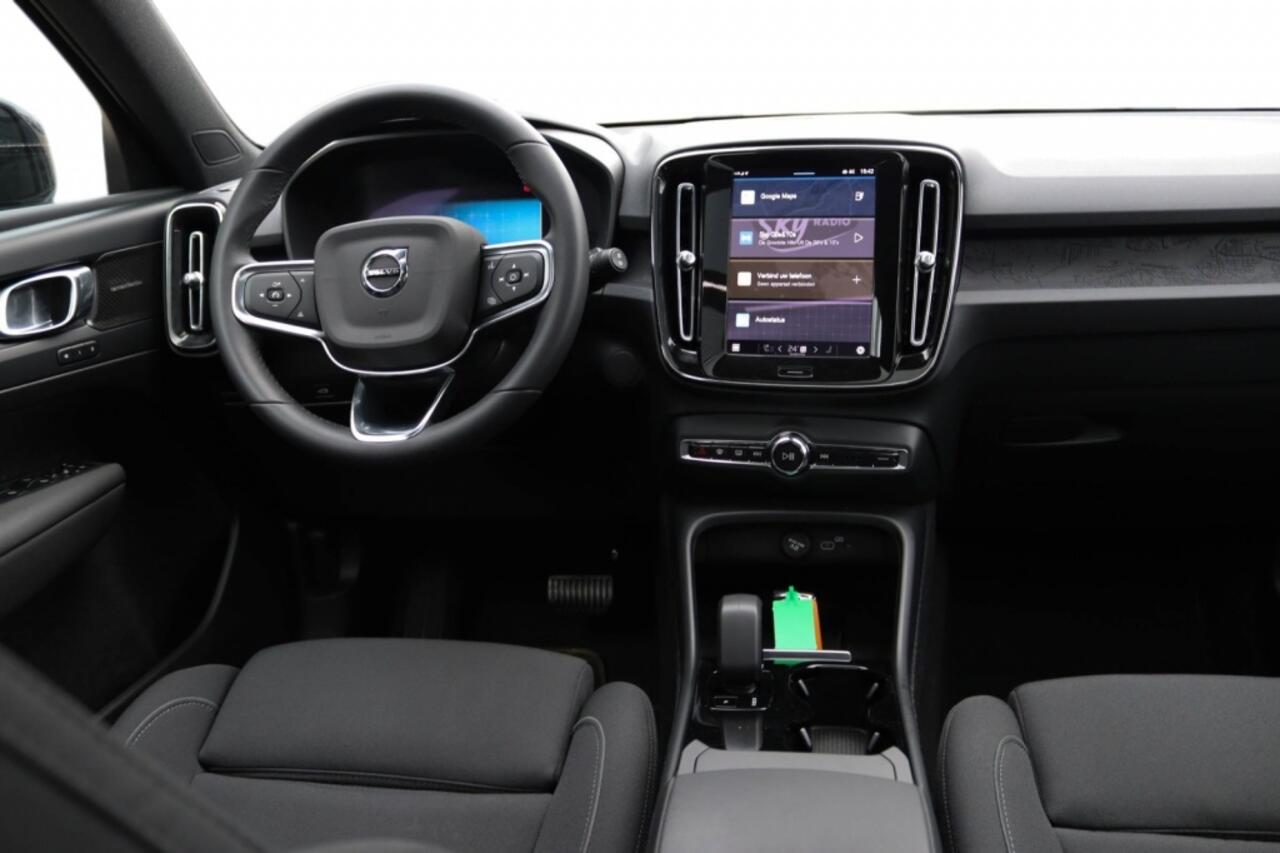 Volvo XC40 Ultimate Recharge Pure Electric AWD 408pk Pano l Memory l H&K l