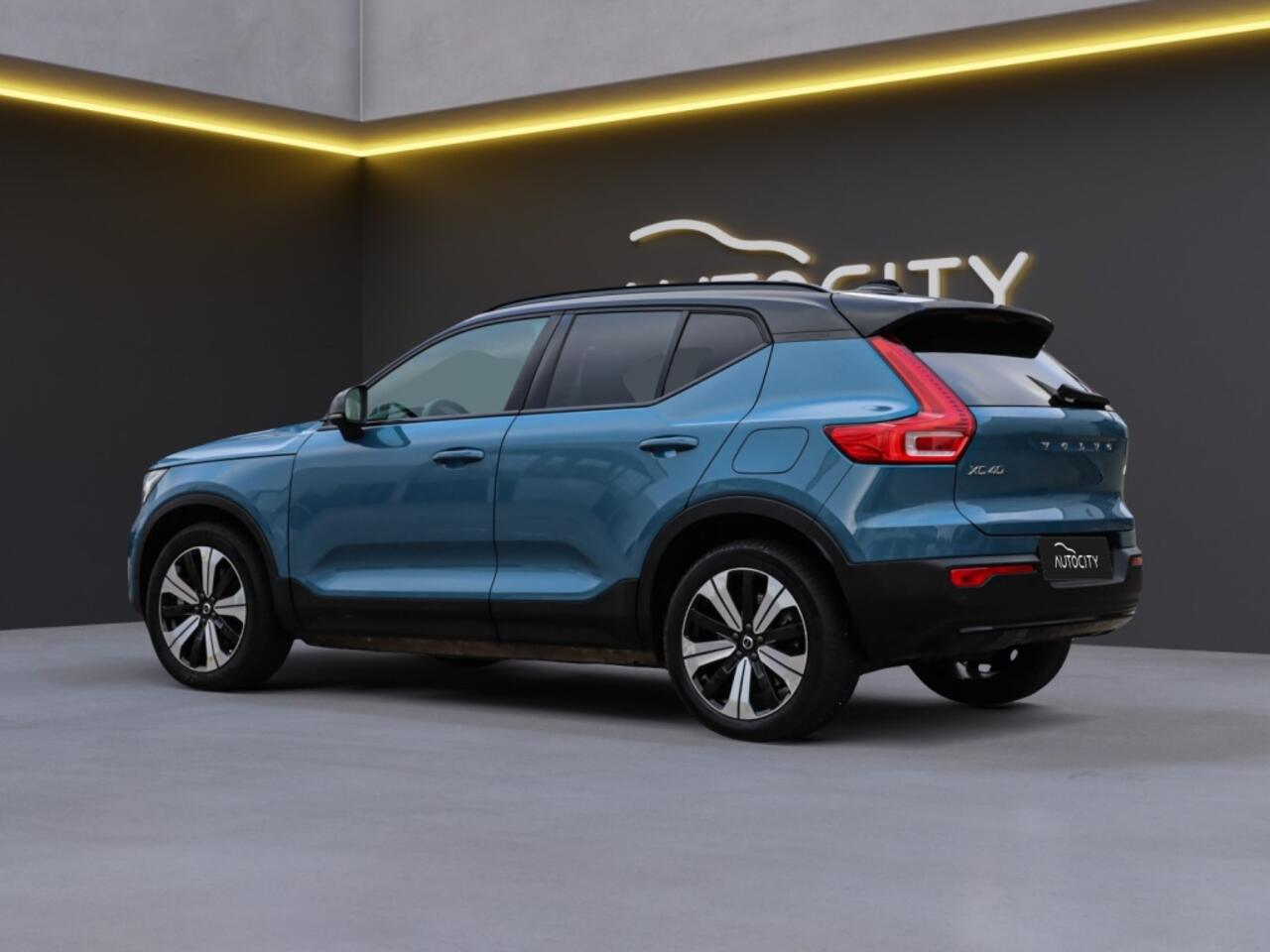 Volvo XC40 Ultimate Recharge Pure Electric AWD 408pk Pano l Memory l H&K l