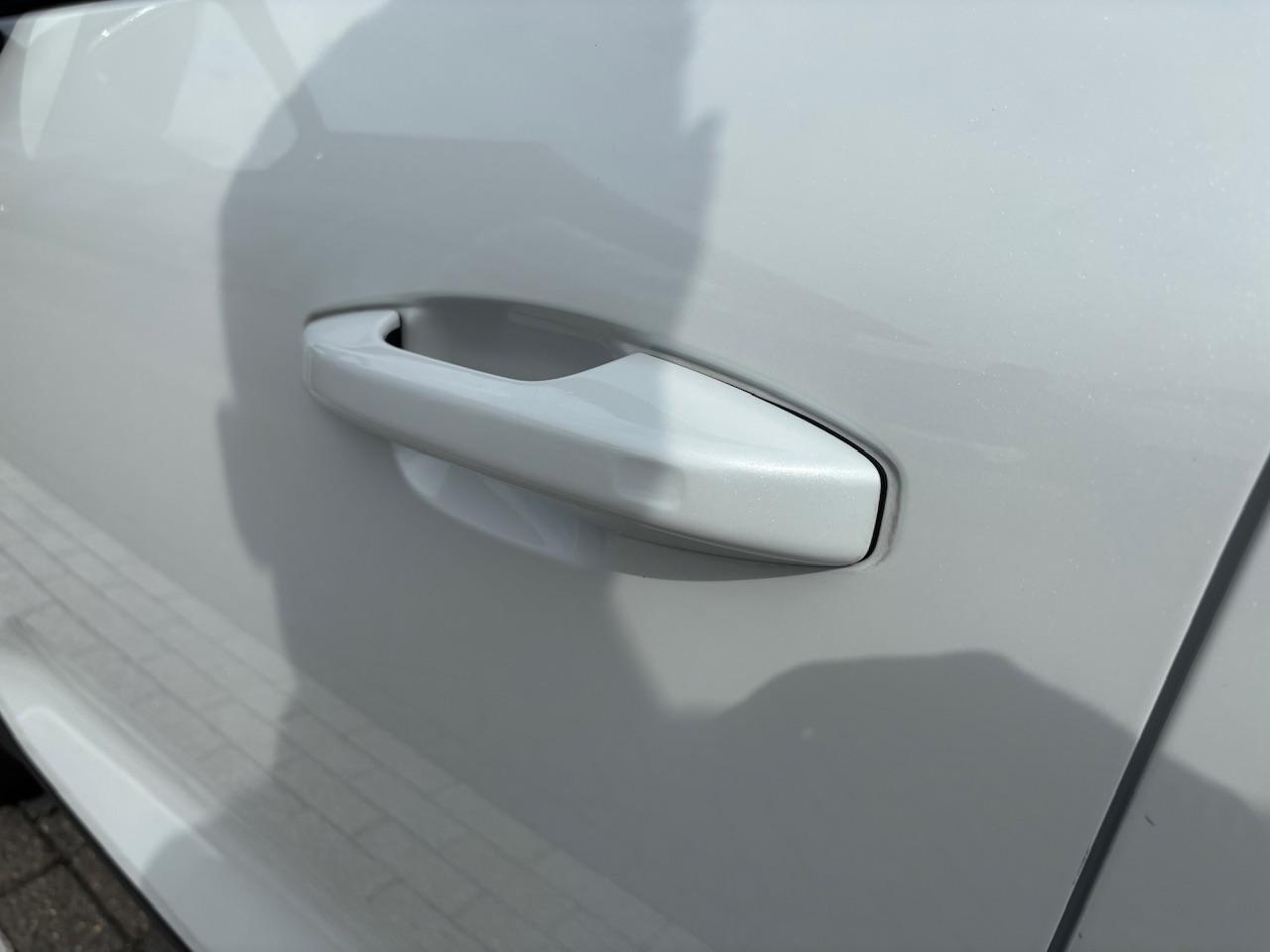 Volvo XC40 T5 Recharge R-Design | Keyless Entry | Leder | Harman/Kardon | Apple Carplay | Trekhaak |