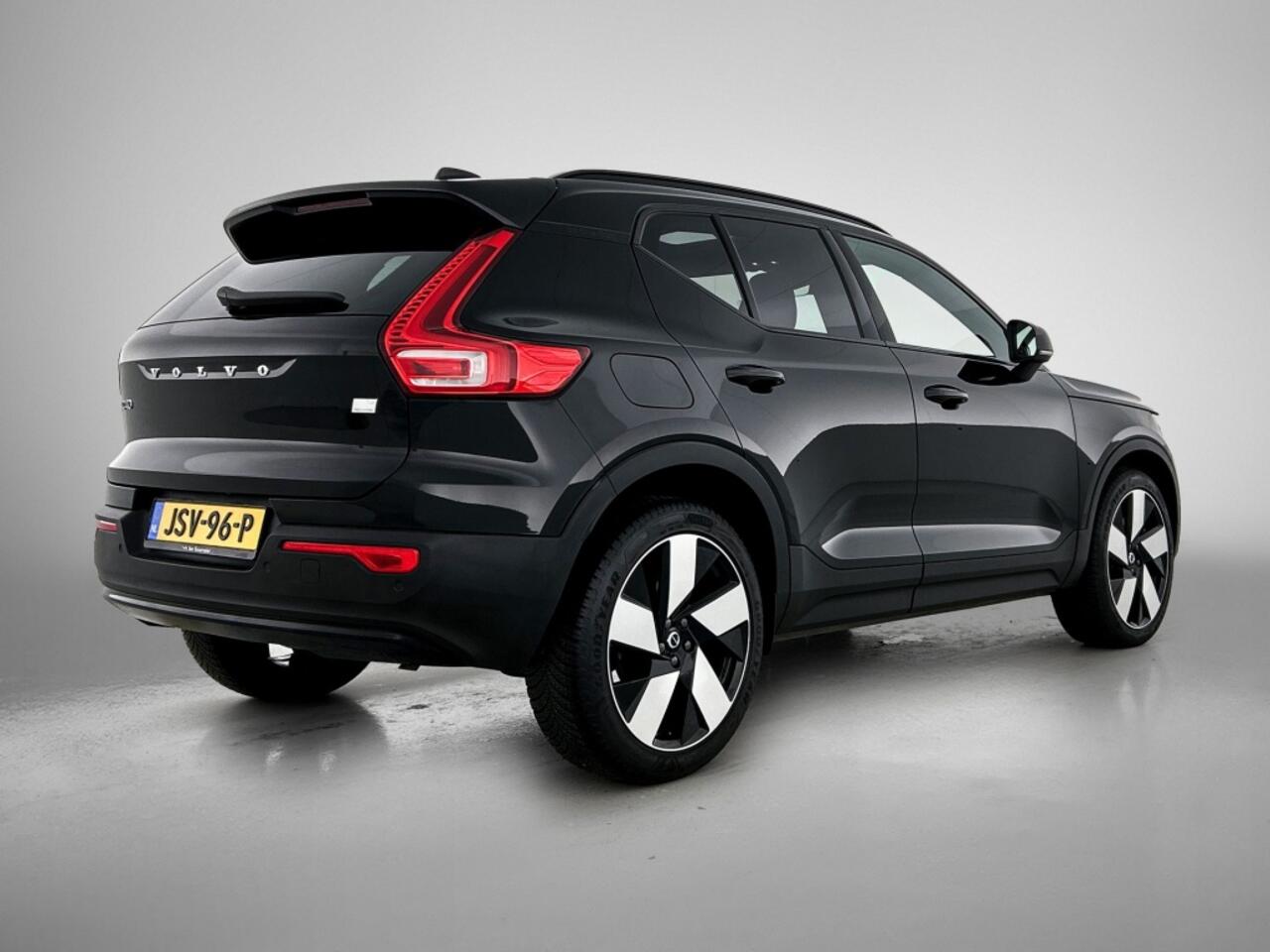 Volvo XC40 T4 Ultimate | Pano | Camera | H&K | Trekhaak | Memory |