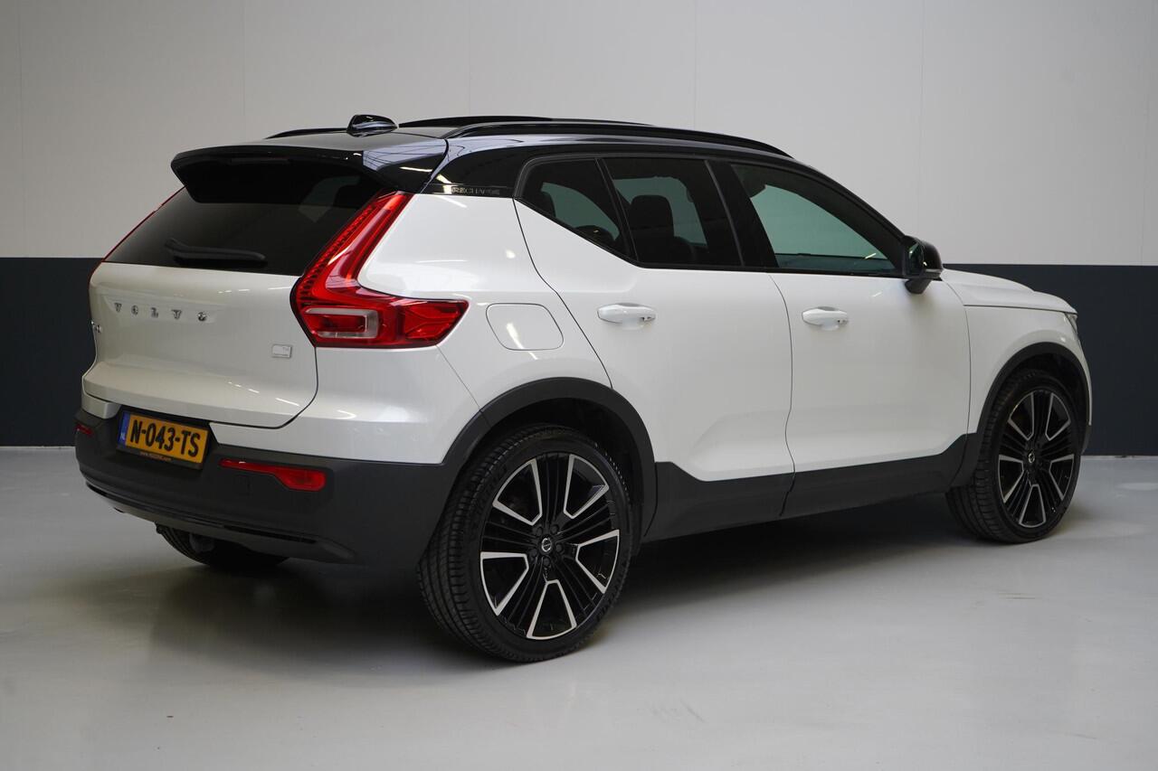 Volvo XC40 1.5 T4 Recharge R-Design | SoH 95% | Leder | Panoramadak | Trekhaak | Camera | Lm velgen