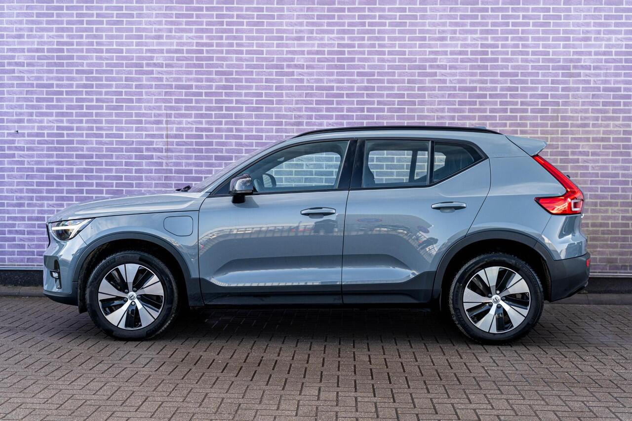 Volvo XC40 1.5 T5 Recharge Inscription | Adaptieve Cruise control | Elektrische stoelverstelling met geheugen | Stoel + stuurwielverwarming | 360 Camera | Dodehoekdetectie | Pilot assist | Navigatie | Luxe bekleding | Elektrische achterklep