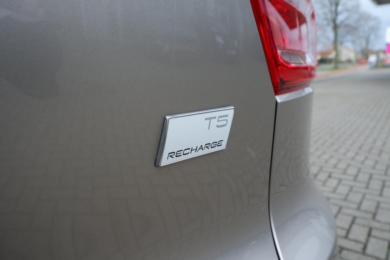 Volvo XC40 1.5 T5 Core-Bright / INCL. 12 mnd BOVAG / Keyyless /E.Achterklep