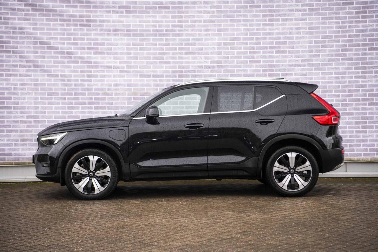 Volvo XC40 Plug-in Hybrid T4 Ultimate Bright | Trekhaak | Panoramadak | Adaptive Cruise control | Lederen Bekleding | Harman Kardon Audio | Stoel-/Stuurverwarming | Navigatie | Achteruitrijcamera | Parkeersensoren voor + achter | Apple Carplay / Android Auto |