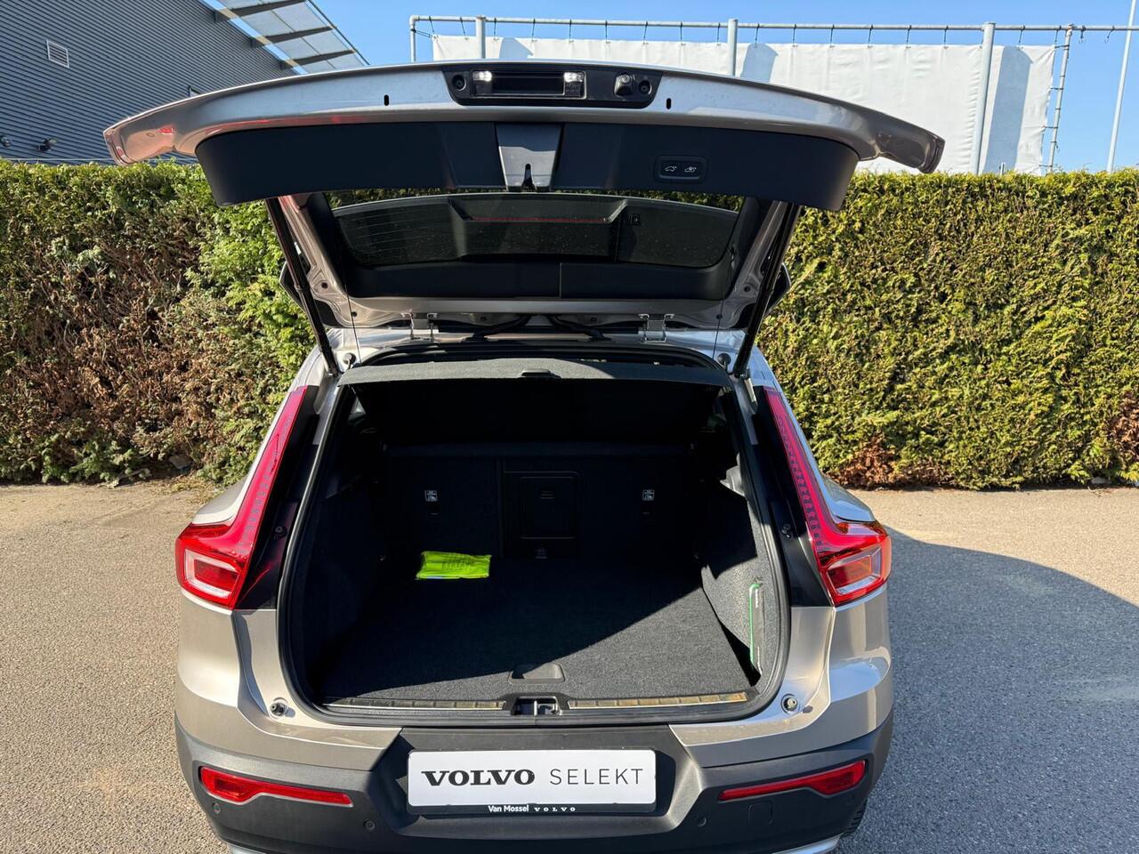 Volvo XC40 T5 Plug-in hybrid Ultimate Bright | Trekhaak | Panoramadak | Pilot Assist | 360 Camera