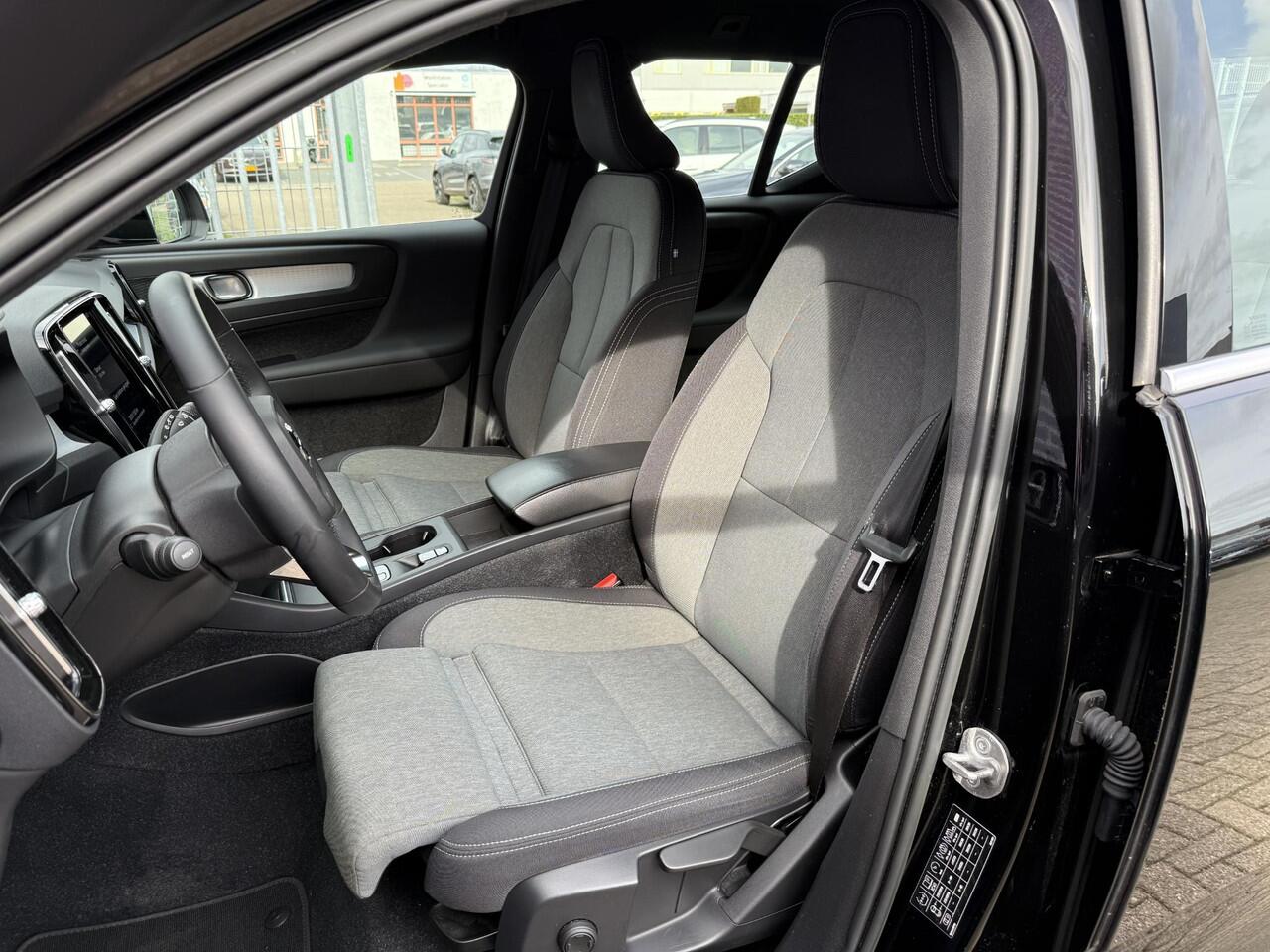 Volvo XC40 1.5 T4 Plug-in hybrid Core Bright | Facelift | Navigatie | keyless entry/start | Cruise control | Apple carplay/android auto | Regensensor | Zitvlak verlengers |