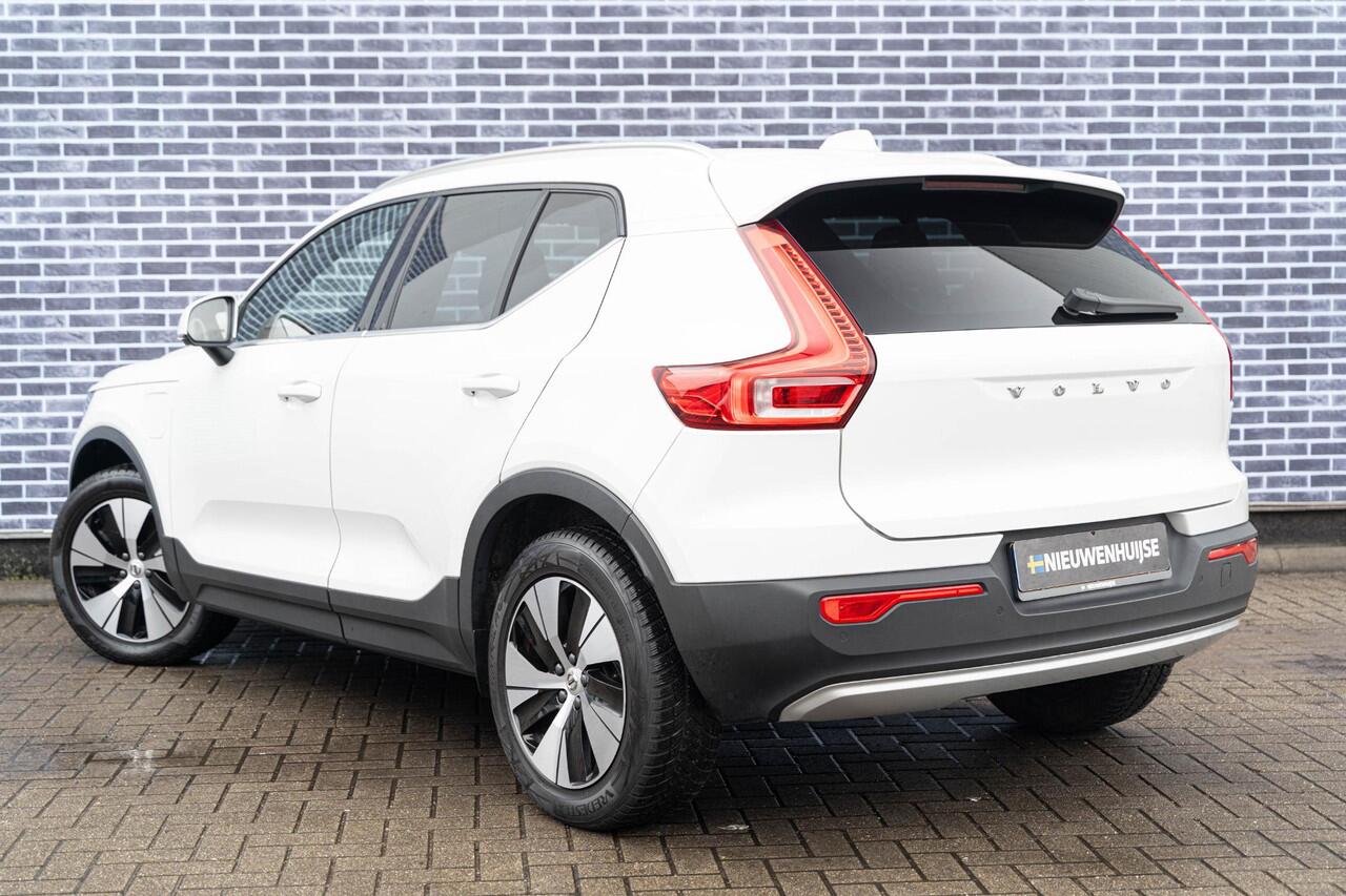 Volvo XC40 T4 Recharge Inscription Expression | Navigatie | Stoel-/Stuurverwarming | Getint Glas | Camera | Schuif-/Kanteldak | Harman Kardon Audio | Voorruit Verwarming | Park Assist | Volvo On Call