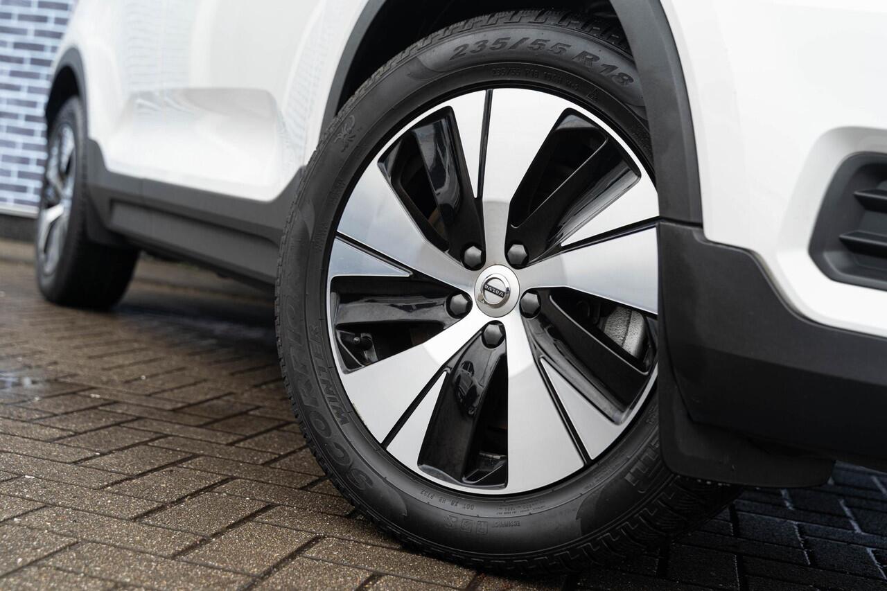Volvo XC40 T4 Recharge Inscription Expression | Navigatie | Stoel-/Stuurverwarming | Getint Glas | Camera | Schuif-/Kanteldak | Harman Kardon Audio | Voorruit Verwarming | Park Assist | Volvo On Call