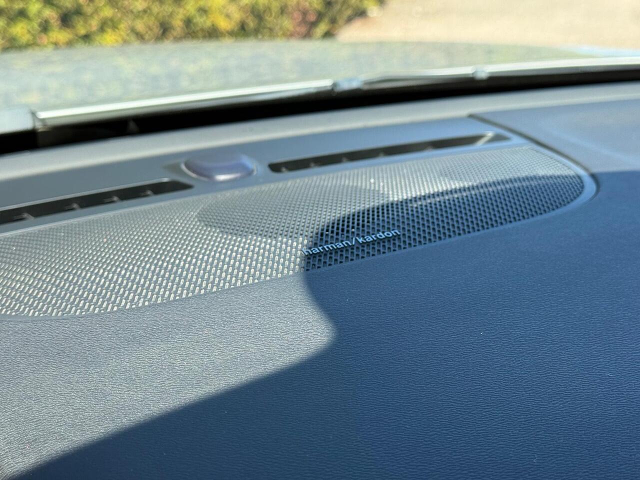 Volvo XC40 Recharge T4 Plus Bright | Camera | DAB | Navi