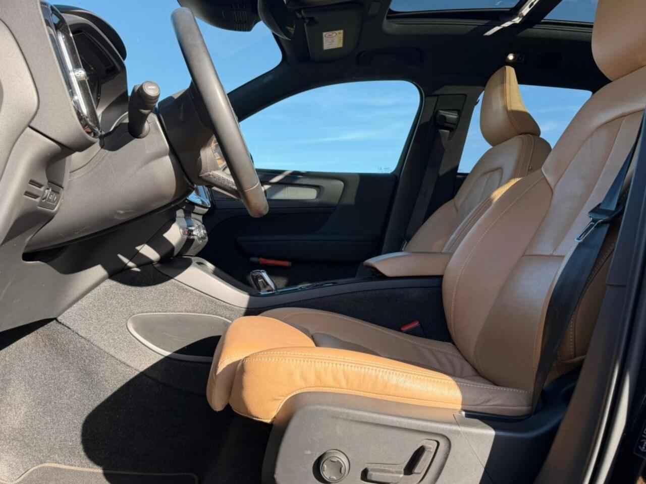 Volvo XC40 1.5 T5 RECHARGE INSCRIPTION, LED, Leder, Pano, HenK
