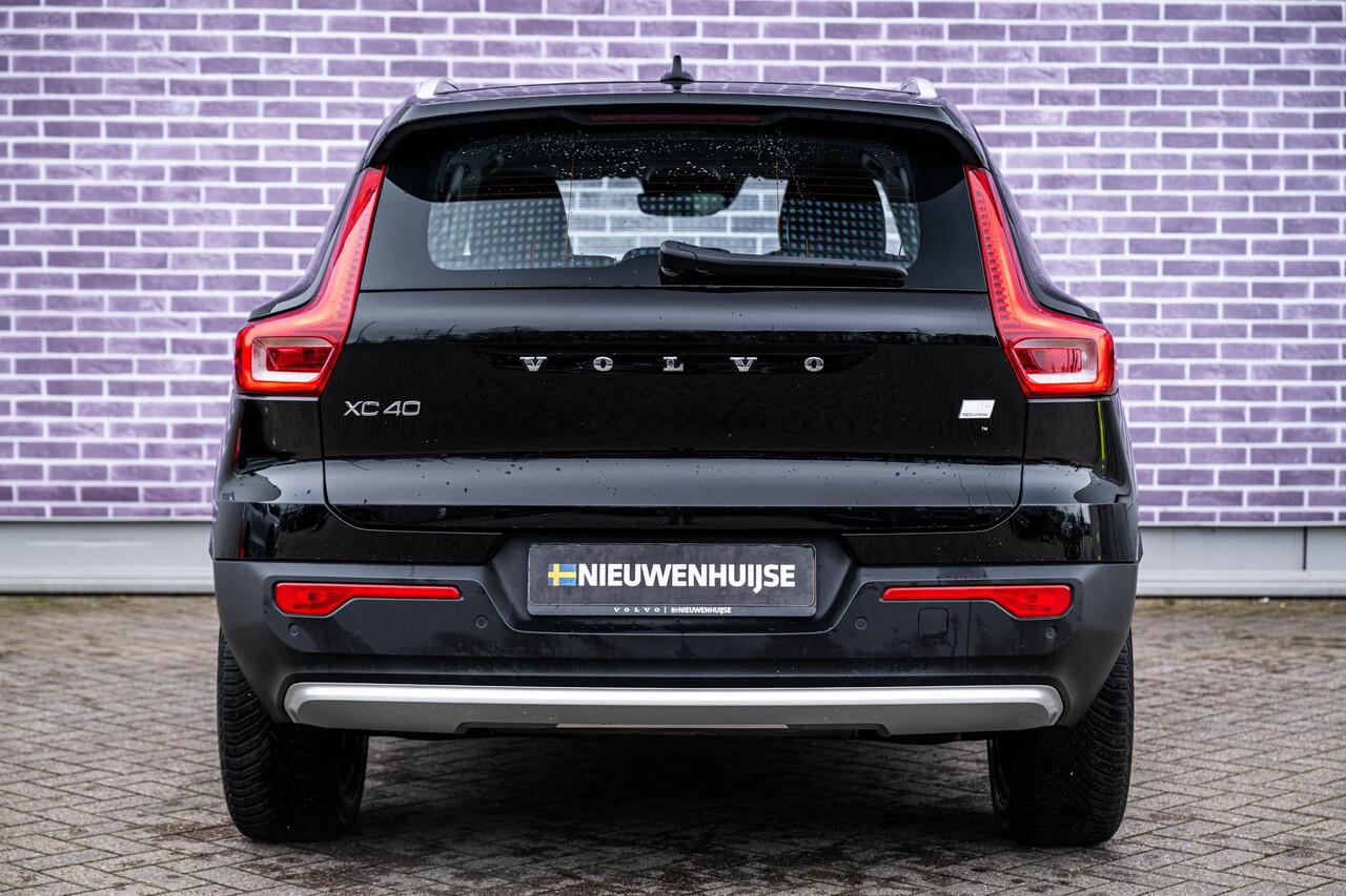 Volvo XC40 Plug-in Hybrid T4 Plus Bright | Facelift | Achteruitrijcamera | Trekhaak | Lederen bekleding | Elektrische Achterklep | Keyless Entry | Harman Kardon audio | Stoel- en stuurverwarming | Lichtmetalen Velgen 18 inch |