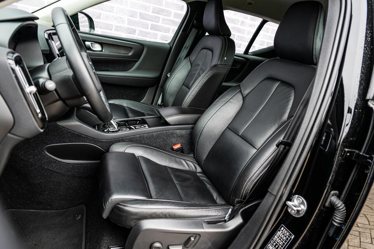 Volvo XC40 Plug-in Hybrid T4 Plus Bright | Facelift | Achteruitrijcamera | Trekhaak | Lederen bekleding | Elektrische Achterklep | Keyless Entry | Harman Kardon audio | Stoel- en stuurverwarming | Lichtmetalen Velgen 18 inch |