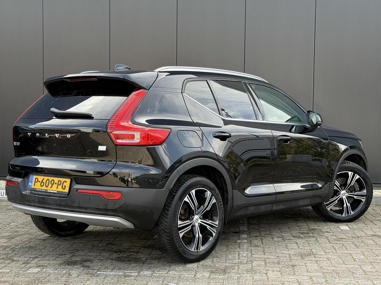 Volvo XC40 1.5 T4 Recharge Inscription leer/ intellisafe/ 360 camera/ extra getint glas/ climate line/ lighting pakket/ trekhaak