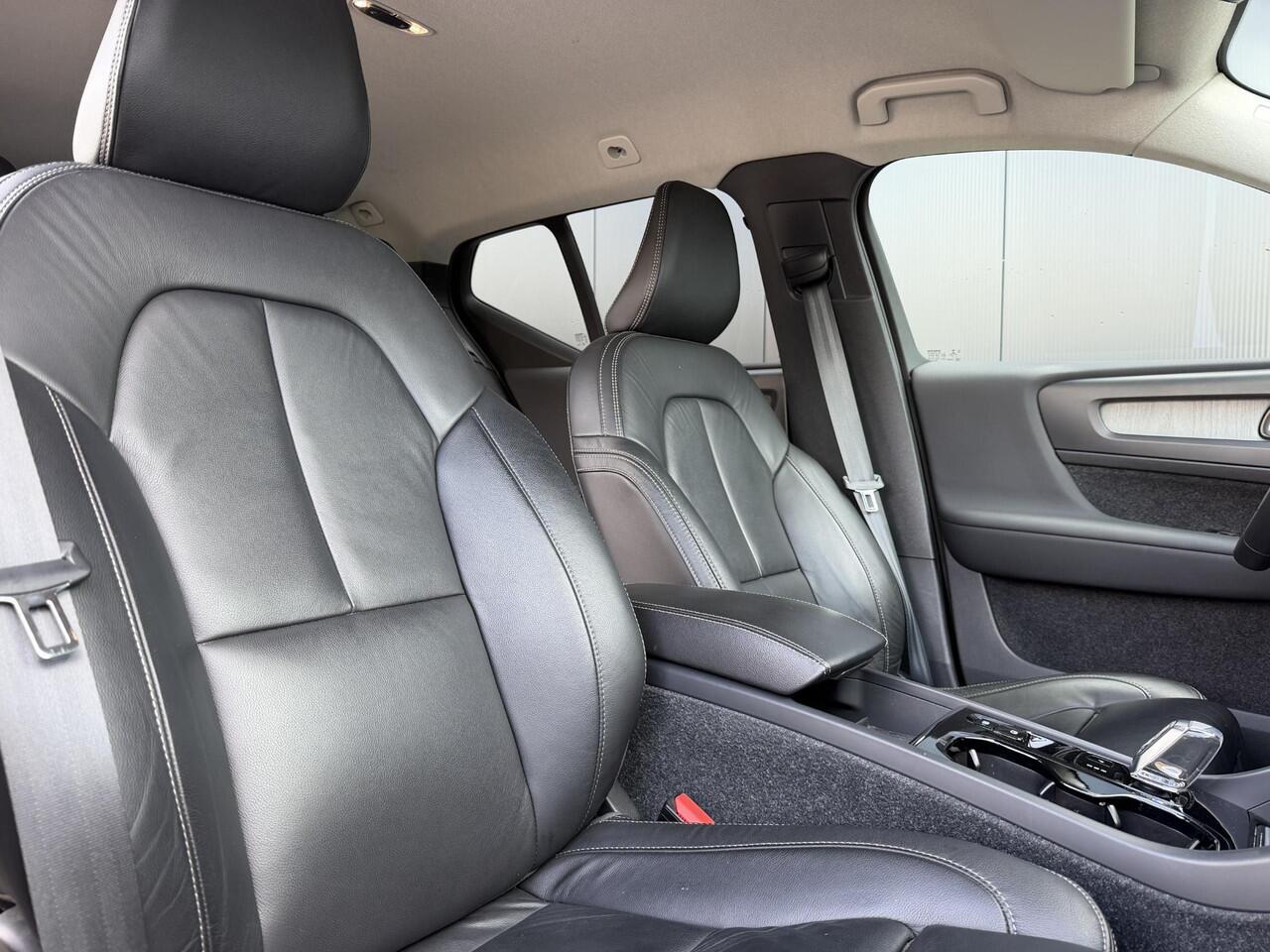 Volvo XC40 1.5 T4 Recharge Inscription leer/ intellisafe/ 360 camera/ extra getint glas/ climate line/ lighting pakket/ trekhaak
