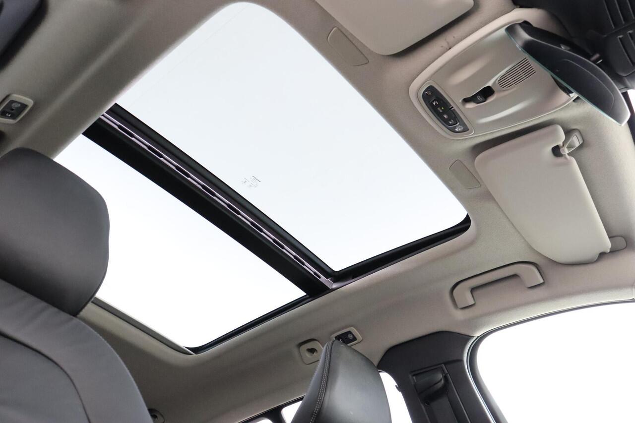 Volvo XC40 T5 PLUG-IN HYBRID ULTIMATE DARK -PANO.DAK|HARMAN/KARDON|BLIS|LEDER|CAMERA|PRIVACY.GLAS|POWER-SEATS|VERW.VOORRUIT