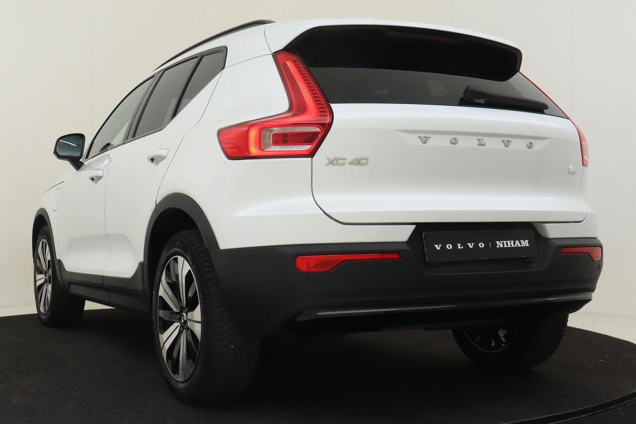 Volvo XC40 T5 PLUG-IN HYBRID ULTIMATE DARK -PANO.DAK|HARMAN/KARDON|BLIS|LEDER|CAMERA|PRIVACY.GLAS|POWER-SEATS|VERW.VOORRUIT