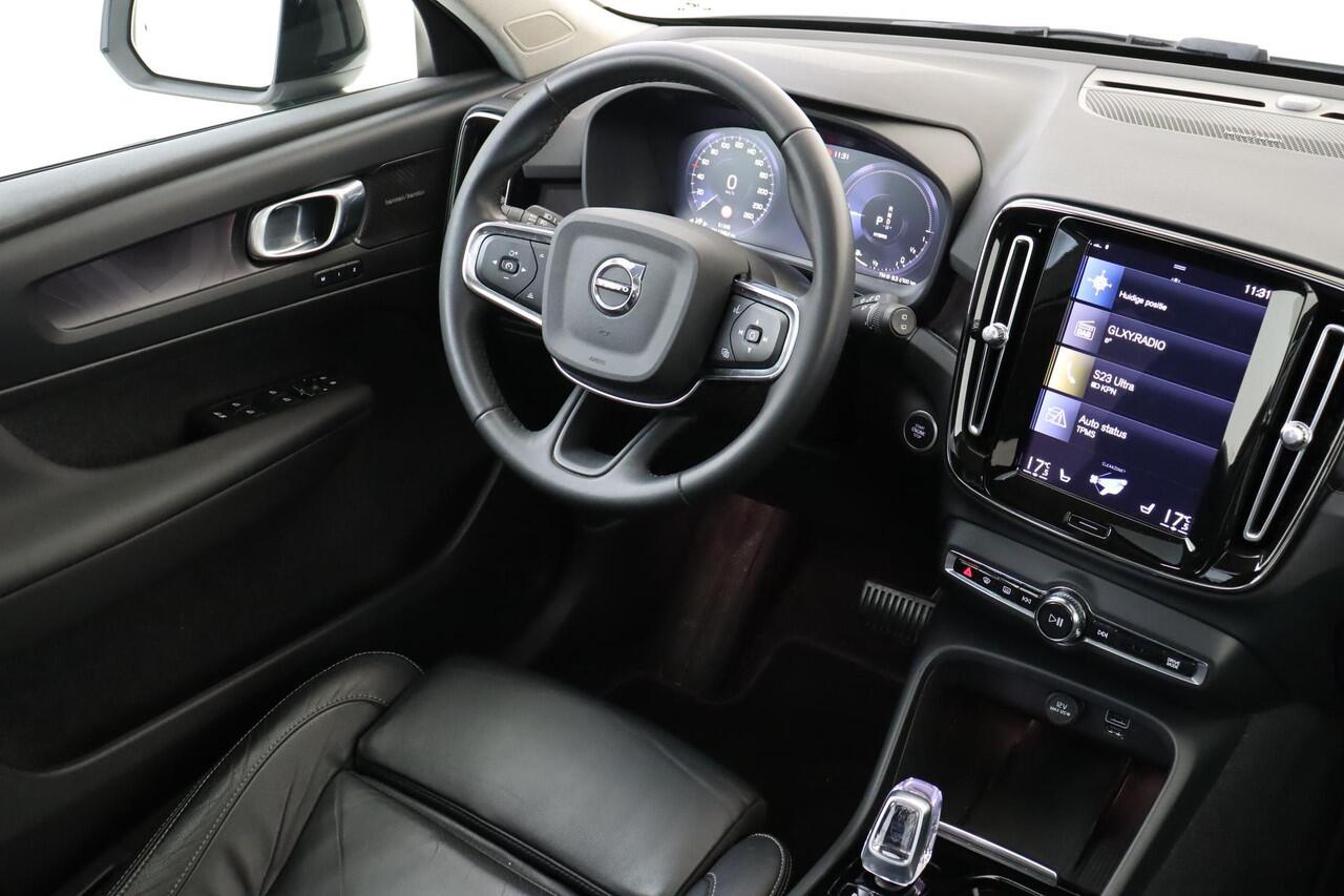 Volvo XC40 T5 PLUG-IN HYBRID ULTIMATE DARK -PANO.DAK|HARMAN/KARDON|BLIS|LEDER|CAMERA|PRIVACY.GLAS|POWER-SEATS|VERW.VOORRUIT