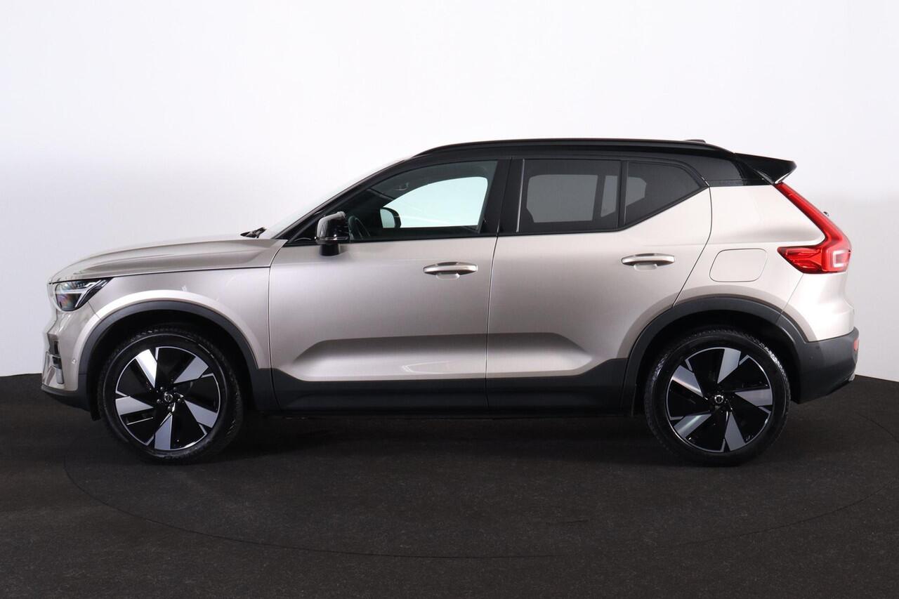 Volvo XC40 Recharge Twin Ultimate 82 kWh - Panoramisch schuif-/kanteldak - Harman Kardon premium audio - Trekhaak semi elektr. inklapbaar - 360º camera - Voorstoelen en stuur verwarmbaar - IntelliSafe Assist & Surround - Elektr. verstelbare voorstoelen, links met ge