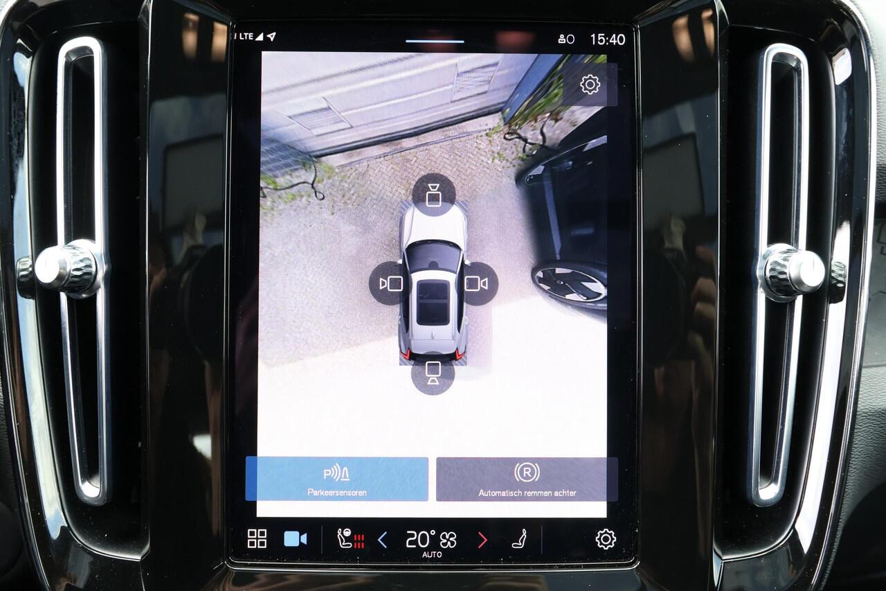 Volvo XC40 Recharge Twin Ultimate 78 kWh - Panorama/schuifdak - IntelliSafe Assist & Surround - 360º Camera - Harman/Kardon audio - Verwarmde voorstoelen, stuur & achterbank - Parkeersensoren voor & achter - Elektr. bedienb. voorstoelen met geheugen links - Draadloz