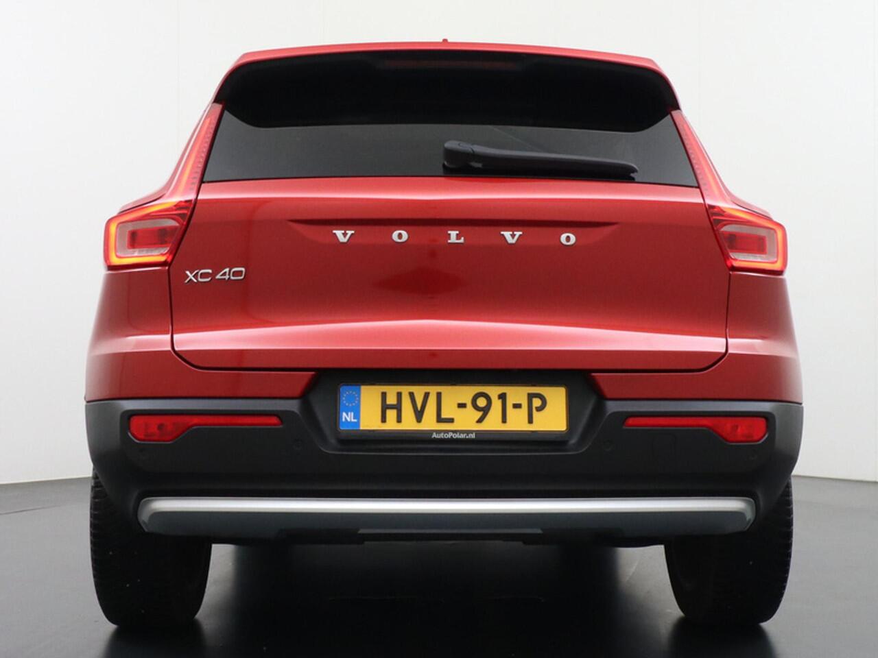 Volvo XC40 1.5 T5 Plug-in hybrid Ultimate Bright Panodak/Leder/AdaptiveCruise/Camera etc.