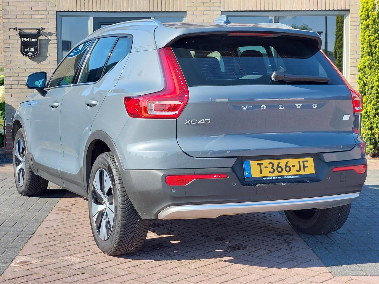 Volvo XC40 1.5 T4 Plug-in hybrid Core Bright | WinterPack | Camera | NAP