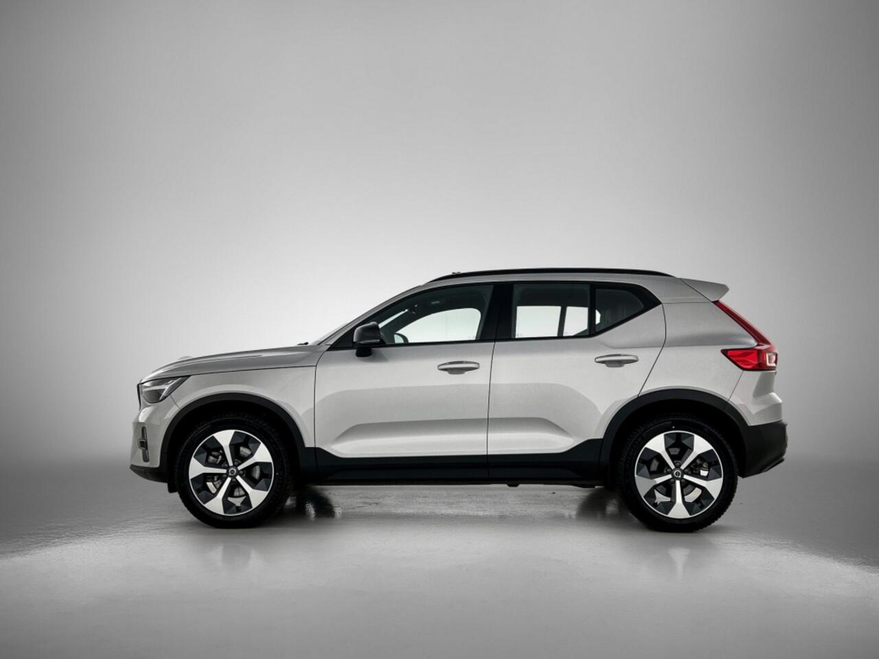 Volvo XC40 B3 Dark | Nubuck | Pano | Climate Pack | Pilot Assist | Memory S