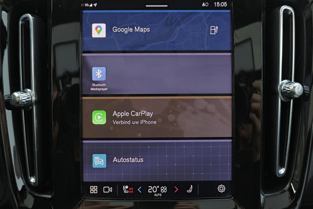 Volvo XC40 Recharge Twin Ultimate 82 kWh - Panorama/schuifdak - IntelliSafe Assist & Surround - 360º Camera - Harman/Kardon audio - Verwarmde voorstoelen & stuur - Parkeersensoren voor & achter - Elektr. bedienb. voorstoelen met geheugen links - Wollen bekleding - D