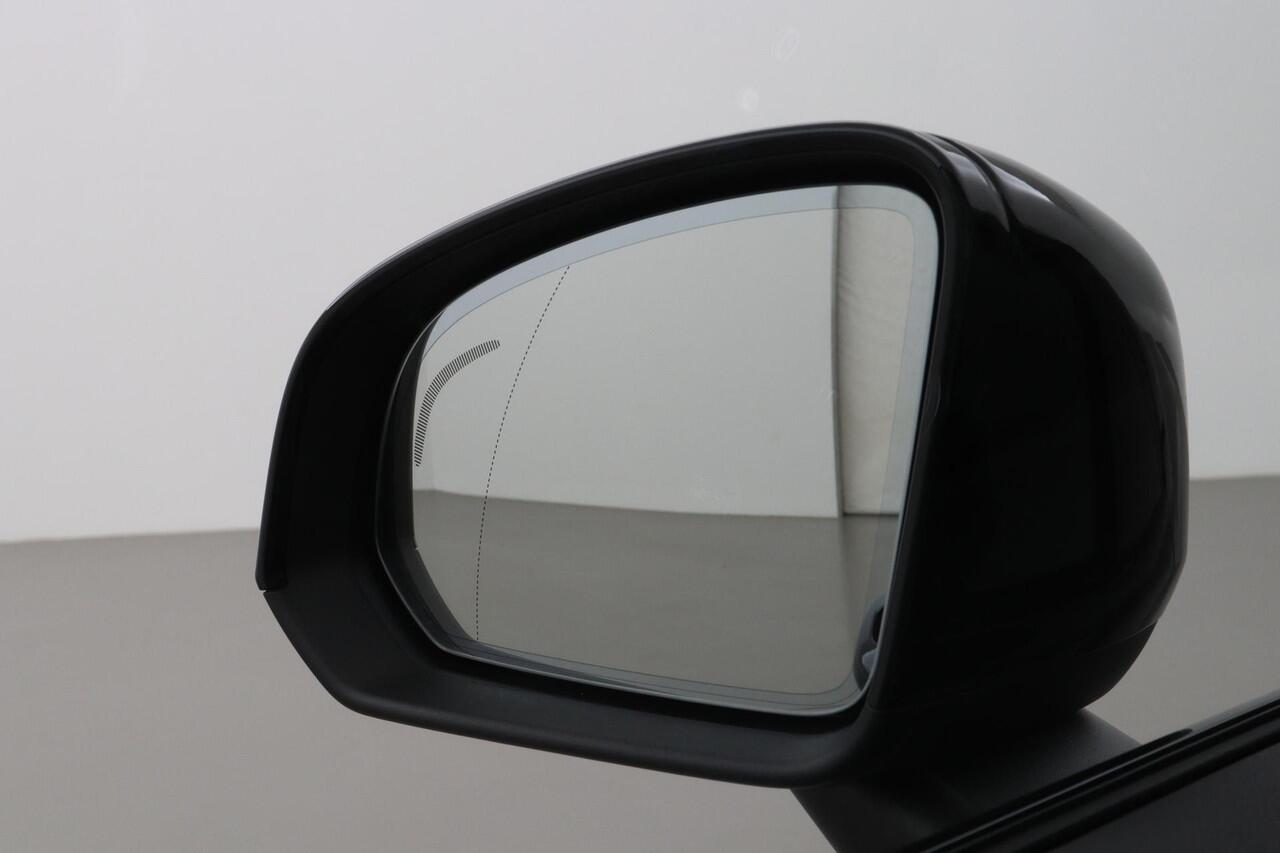 Volvo XC40 Recharge Plus 70 kWh | ACC | BLIS | Stoel+Stuurverwarming | Keyless | 19 Inch | Camera