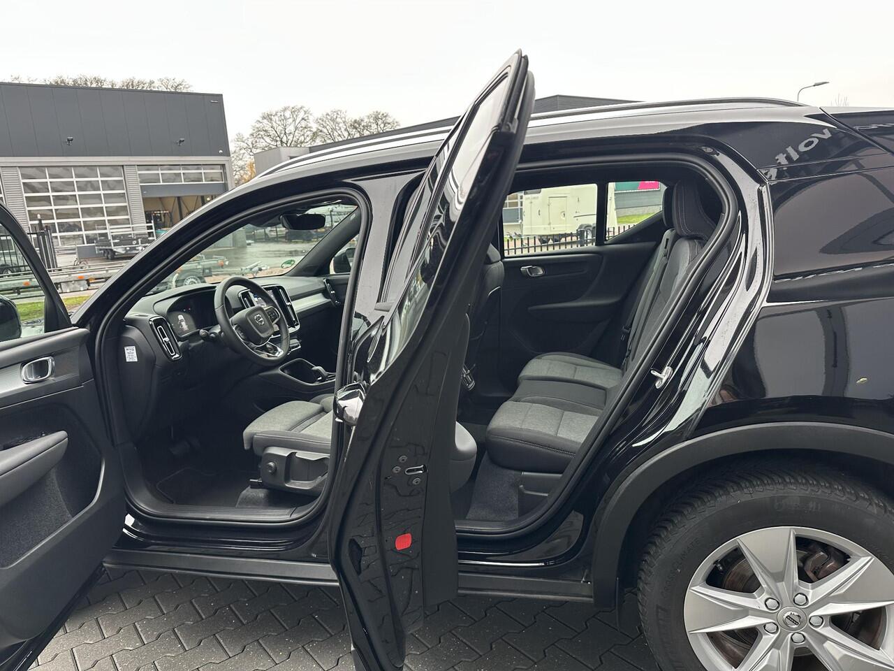 Volvo XC40 2.0 B3 Core ACC|CAM|pilot assist