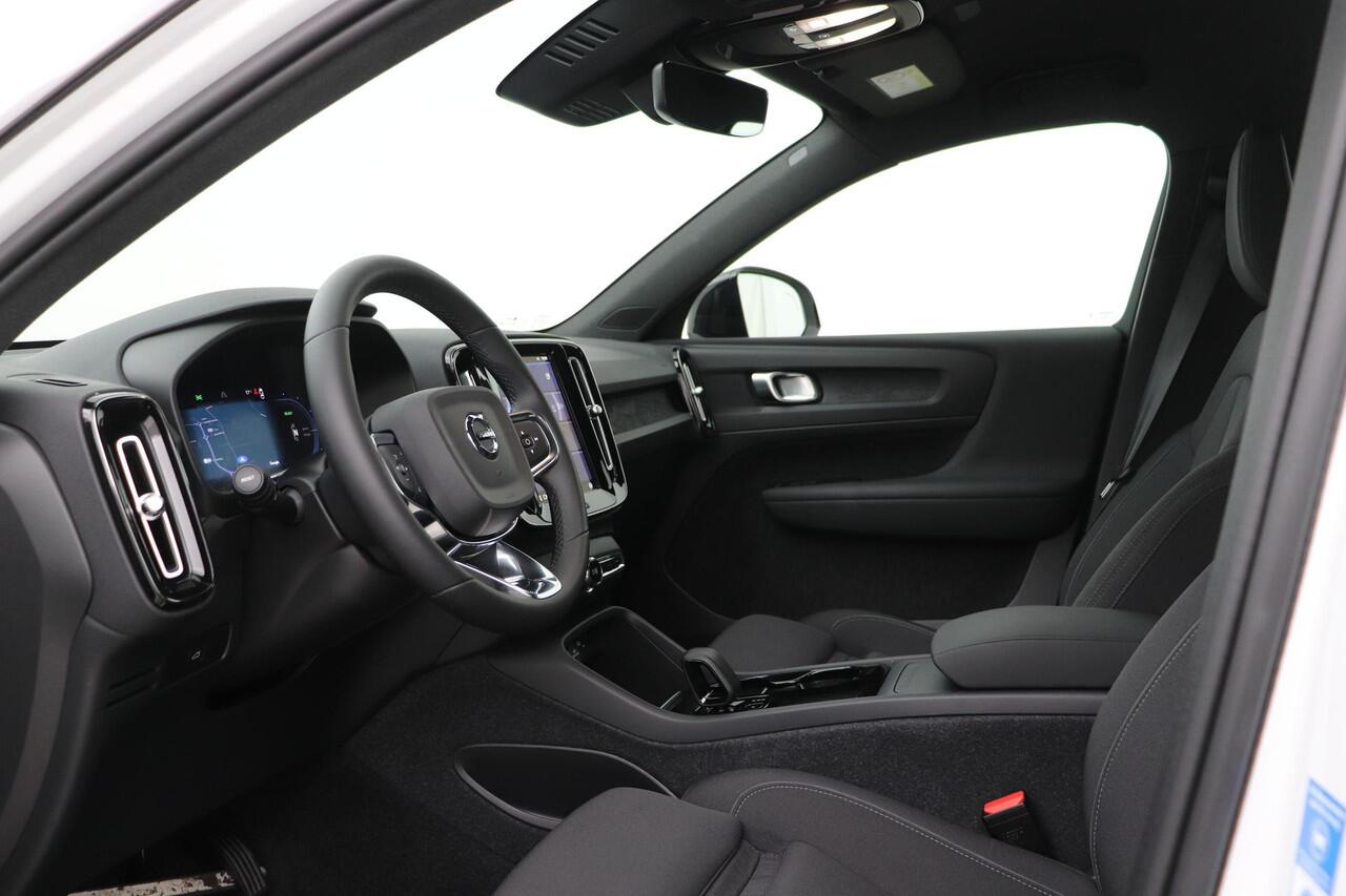 Volvo XC40 Recharge Plus 70 kWh | ACC | Stoel+Stuurverwarming | BLIS | Camera | Keyless