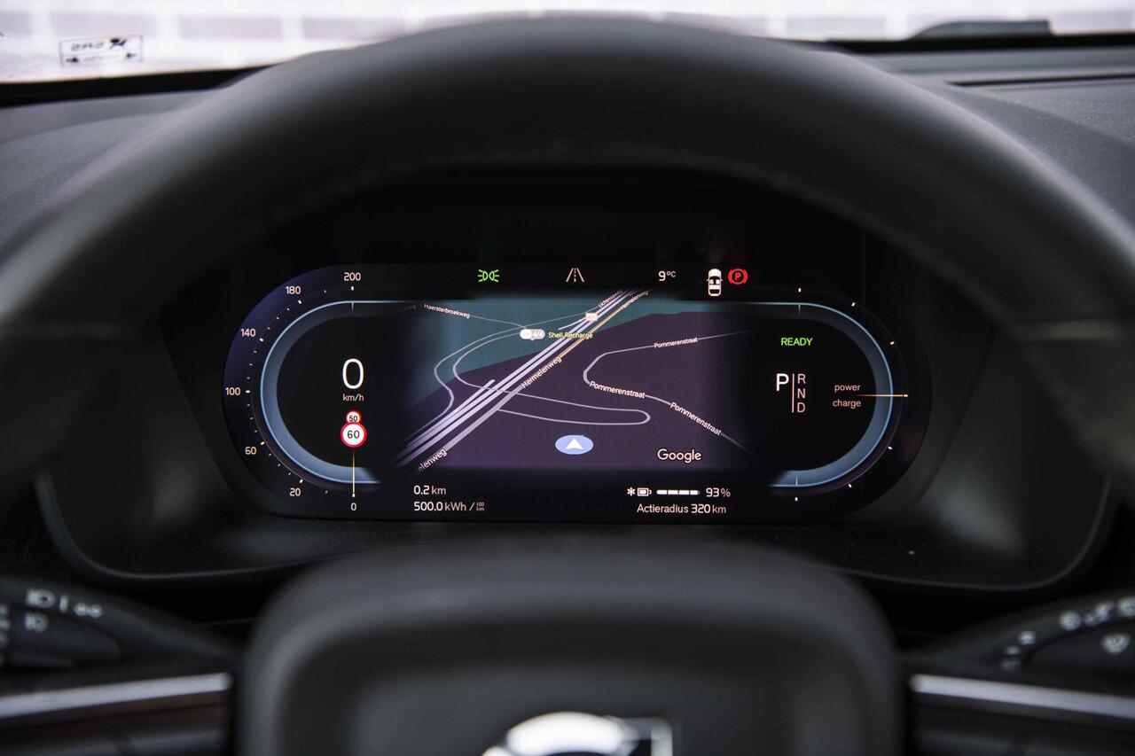 Volvo XC40 Single Motor Extended Range Plus 82 kWh | Verwarmbare voorstoelen | Verwarmbaar stuurwiel | Warmtepomp | Adaptieve cruisecontrol | BLIS |