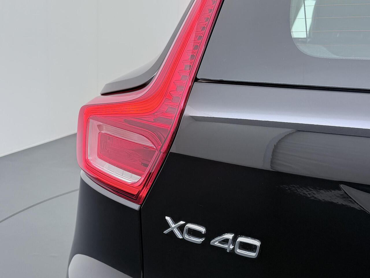Volvo XC40 1.5 T5 Recharge Ultimate Bright Trekhaak/Panodak/HarmanKardon etc.