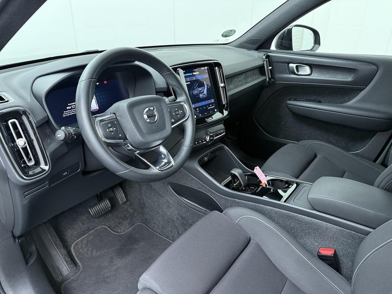 Volvo XC40 Single Motor Extended Range Plus 82 kWh | SoH 97% | Apple Carplay - Androidauto | Google maps | Digitale cockpit | Achteruitrijcamera |