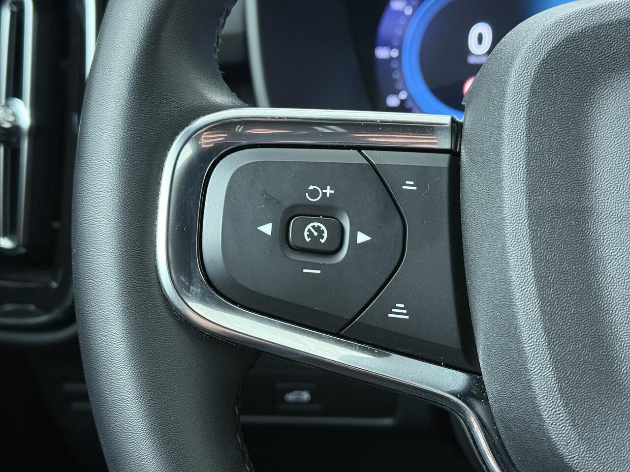 Volvo XC40 Single Motor Extended Range Plus 82 kWh | SoH 97% | Apple Carplay - Androidauto | Google maps | Digitale cockpit | Achteruitrijcamera |