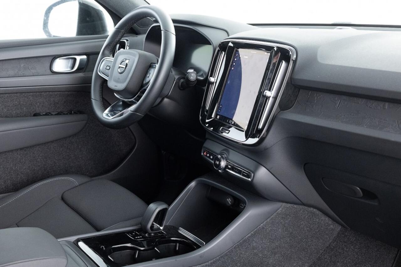 Volvo XC40 Recharge Core 70 kWh | Full LED | ECC | NAVI | CAMERA | SOH 94,4%