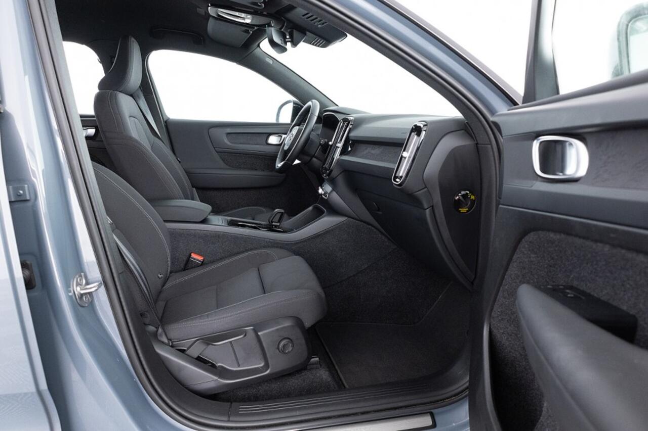 Volvo XC40 Recharge Core 70 kWh | Full LED | ECC | NAVI | CAMERA | SOH 94,4%