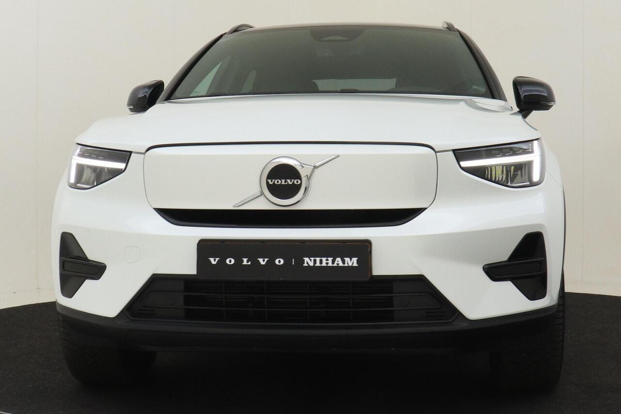 Volvo XC40 RECHARGE CORE 70 kWh -CAMERA|PRIVACY.GLAS|CRUISE|GOOGLE|19"
