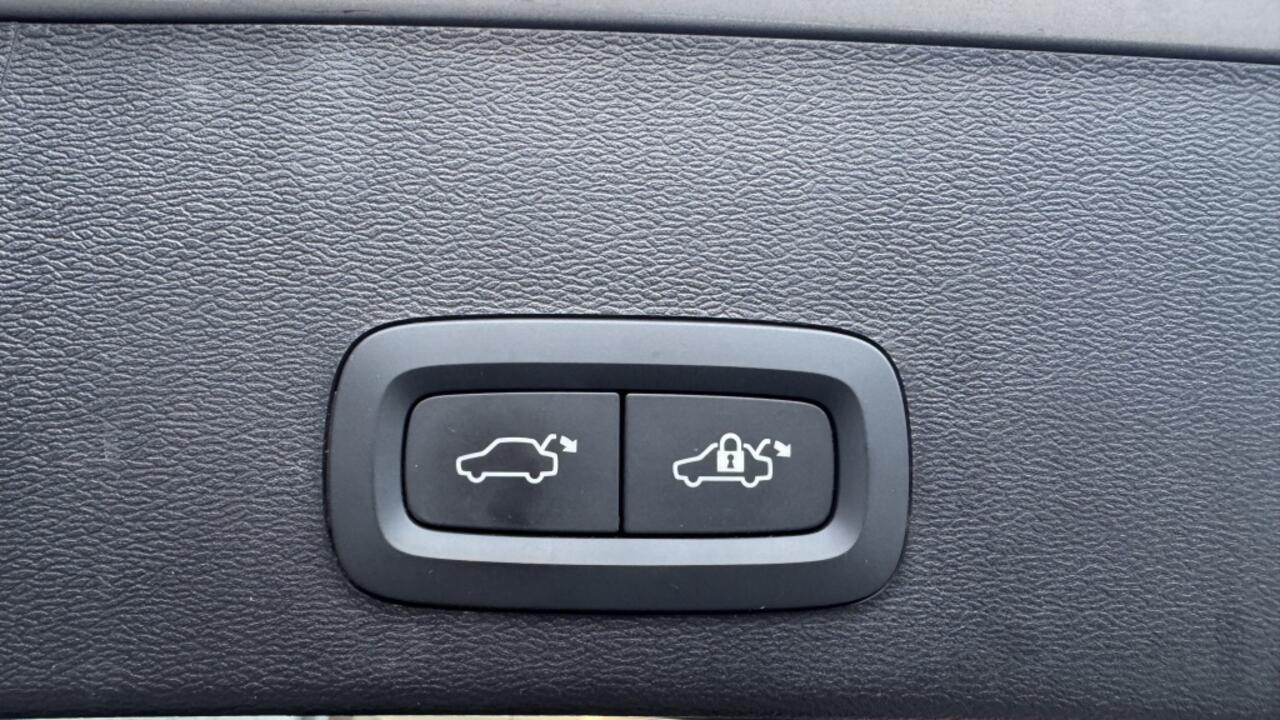 Volvo XC40 1.5 T4 Plus Bright | Navi | Camera | Cruise