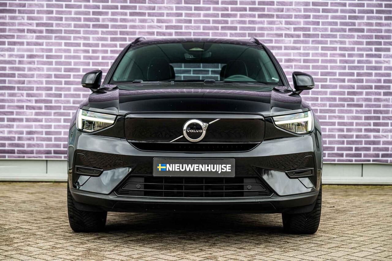 Volvo XC40 Single Motor Extended Range Plus 82 kWh | Adaptieve cruise control | Stoel- en stuurverwarming | Nubuck Interieur | Warmtepomp | 20 inch velgen | Camera |