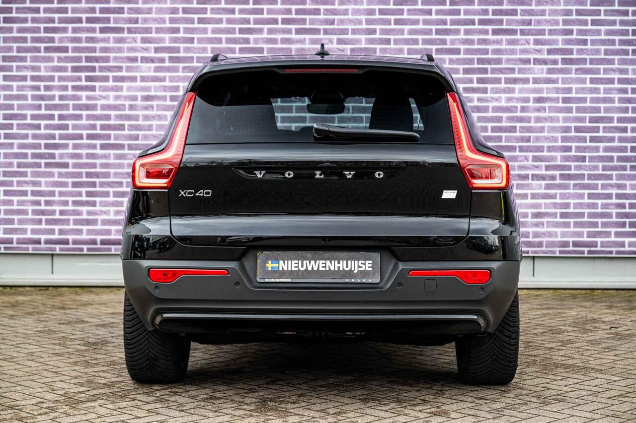 Volvo XC40 Single Motor Extended Range Plus 82 kWh | Adaptieve cruise control | Stoel- en stuurverwarming | Nubuck Interieur | Warmtepomp | 20 inch velgen | Camera |
