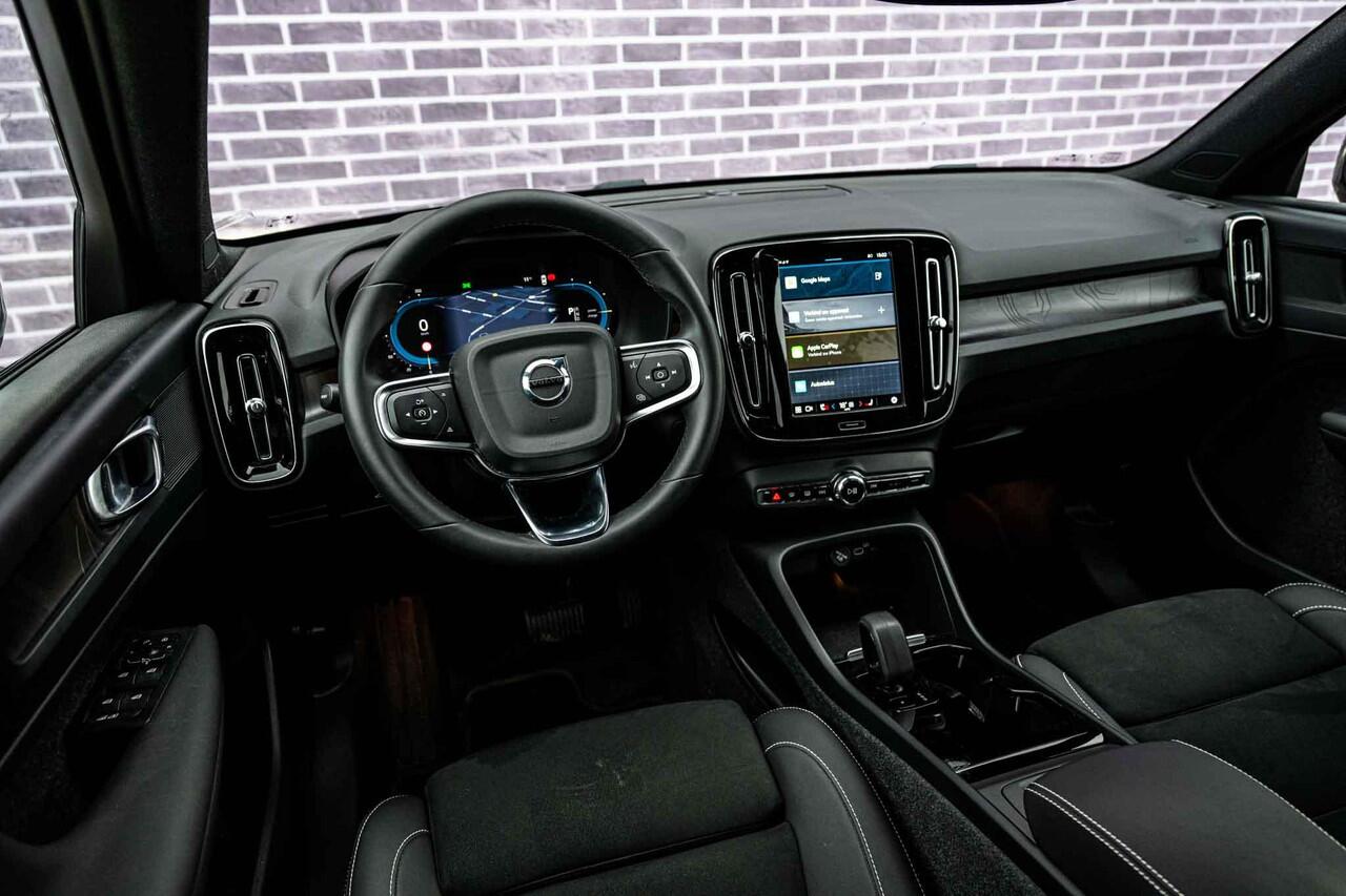 Volvo XC40 Single Motor Extended Range Plus 82 kWh | Adaptieve cruise control | Stoel- en stuurverwarming | Nubuck Interieur | Warmtepomp | 20 inch velgen | Camera |