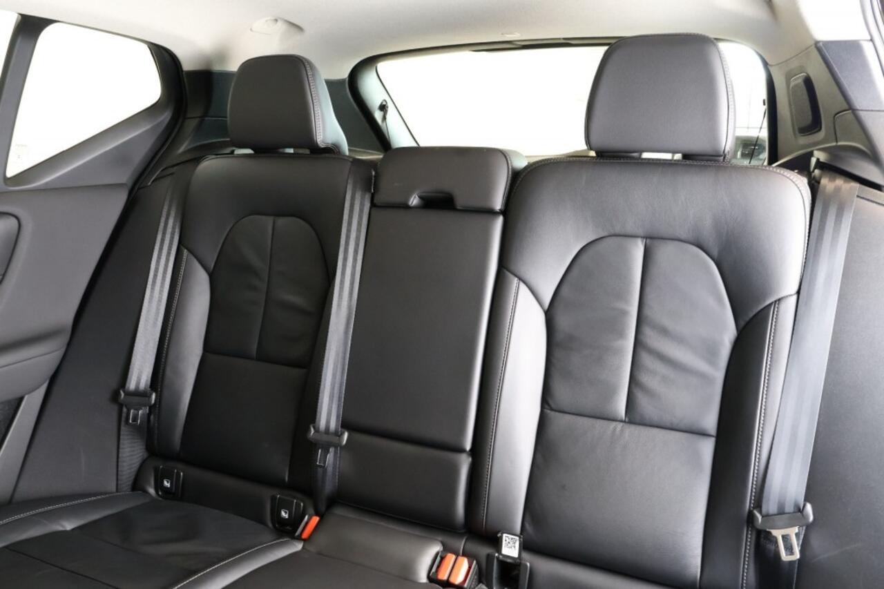 Volvo XC40 B4 AWD Ultimate Bright - Facelift - Pano - Leer - Harman/kardon