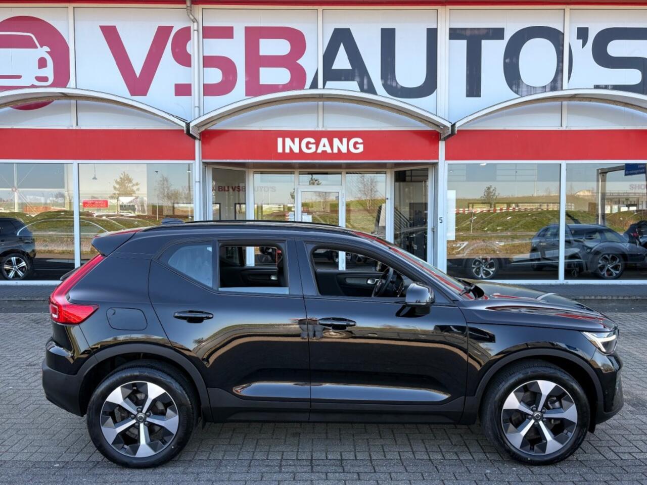 Volvo XC40 2.0 B4 PLUS-DARK FACELIFT 197PK AUT. LEER MEMORY HARMAN KARDON NAVI CAMERA LMV