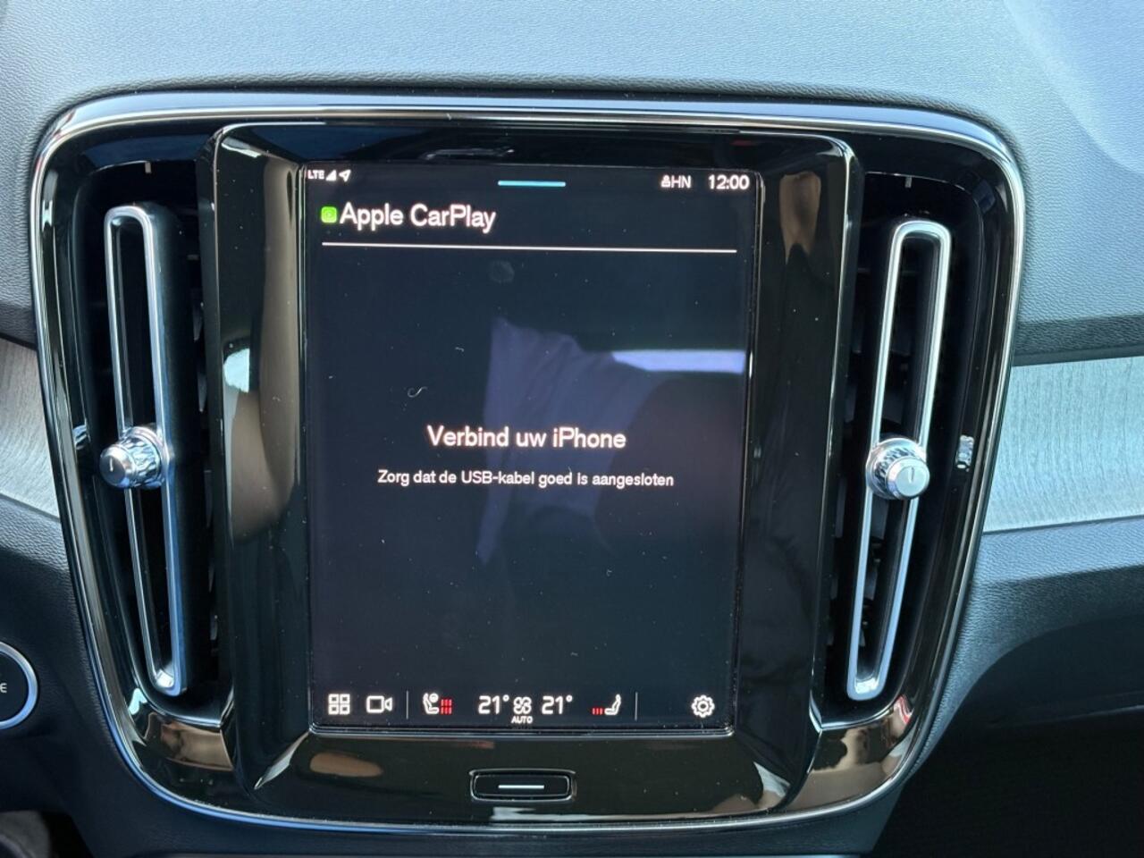 Volvo XC40 2.0 B4 PLUS-DARK FACELIFT 197PK AUT. LEER MEMORY HARMAN KARDON NAVI CAMERA LMV