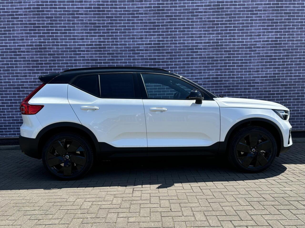 Volvo XC40 Single Motor Extended Range Plus | Black pack | Warmtepomp | Google Maps | Keyless entry | 20" LM velgen