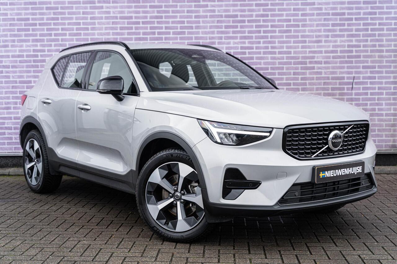 Volvo XC40 2.0 B4 Plus Dark | Trekhaak | Google | Dodehoekdetectie | Adaptieve Cruise Control | Stoel + stuurverwarming | 19" LM | Verwarmbare voorruit |