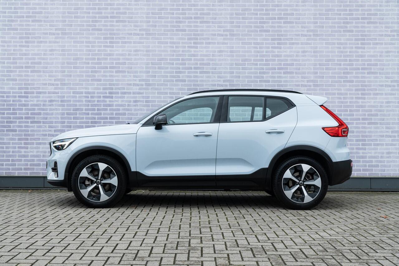 Volvo XC40 B4 Plus Dark Aut. | Trekhaak | All-seasonbanden |