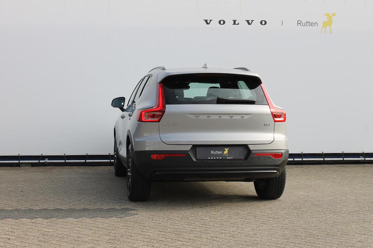 Volvo XC40 2.0 B4 Plus Dark Google Infotainment / Semi elektrisch wegklapbare trekhaak / Verwarmbare voorruit / Harman Kardon Audio installatie / Elektrisch bedienbare voorstoelen